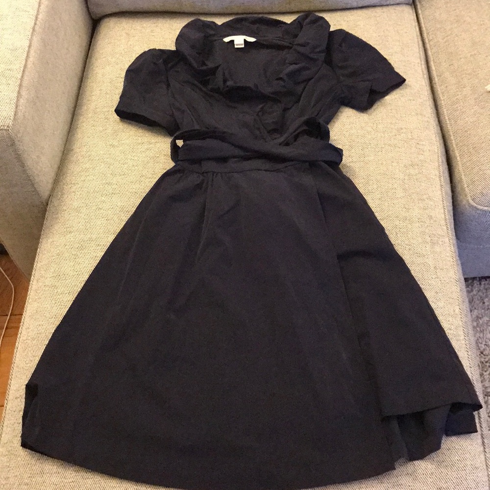 Diane Von Furstenberg Black Midi Dress with Ruffled Collar